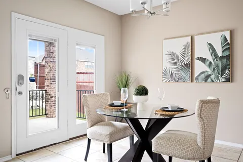 $2,375 | 7300 Ondantra Bend, Austin, TX 78744