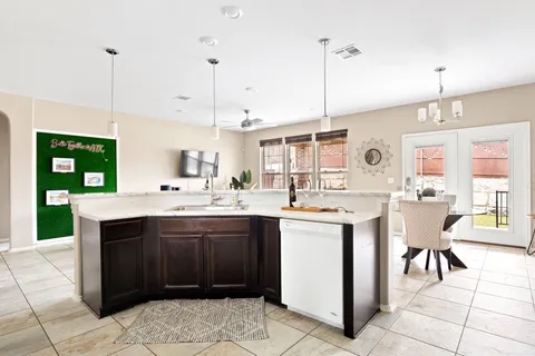 $2,375 | 7300 Ondantra Bend, Austin, TX 78744