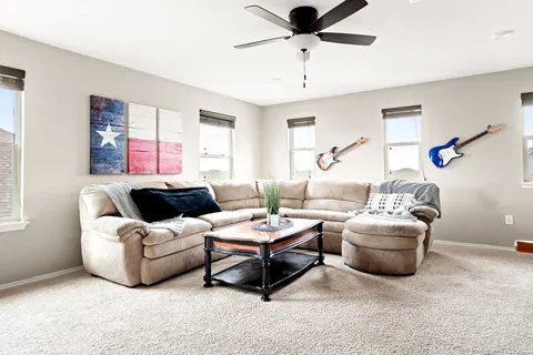 $2,375 | 7300 Ondantra Bend, Austin, TX 78744