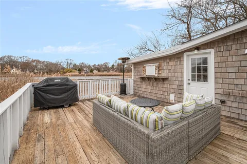 $465,000 | 99 River Vue Avenue, Warwick, RI 02889