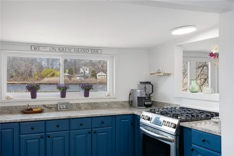 $465,000 | 99 River Vue Avenue, Warwick, RI 02889