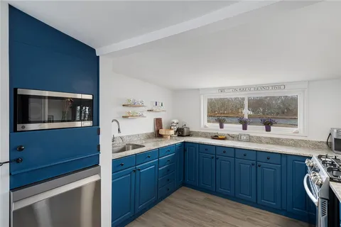 $465,000 | 99 River Vue Avenue, Warwick, RI 02889