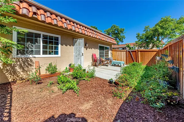 $1,380,000 | 26 Seton Road, Irvine, CA 92612