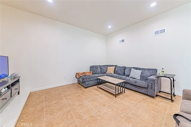 $1,380,000 | 26 Seton Road, Irvine, CA 92612