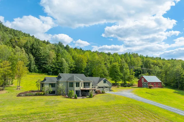 $1,425,000 | 411 Wood Road, Hartford, VT 05059