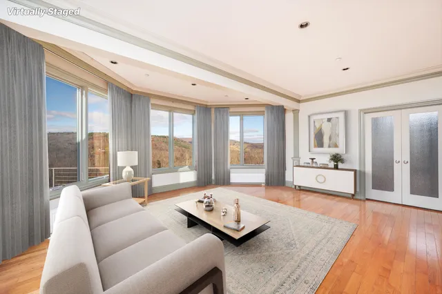 $1,495,000 | 411 Wood Road, Hartford, VT 05059