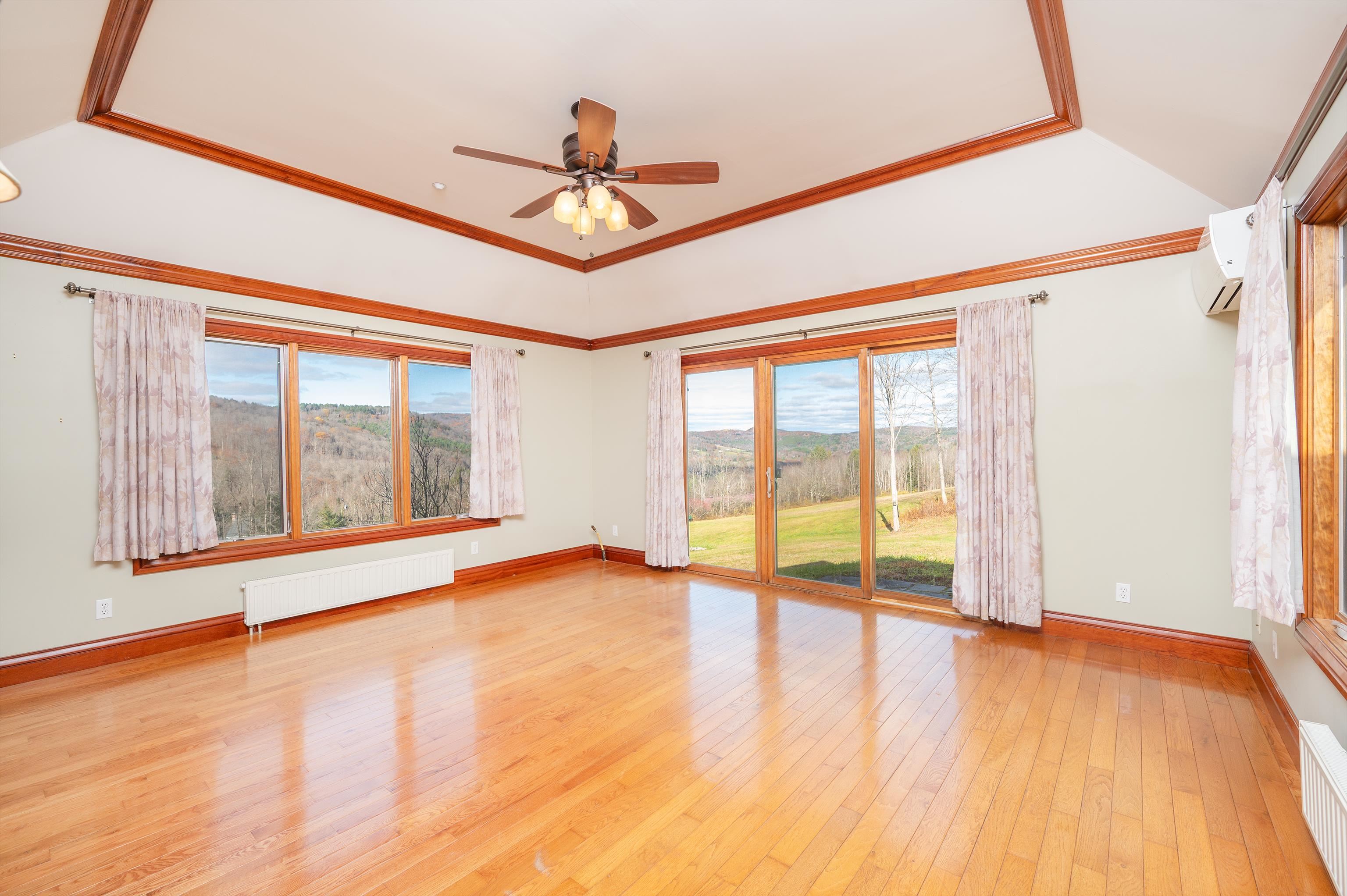 411 Wood Road Hartford, VT 05059 - Photo 26 of 60