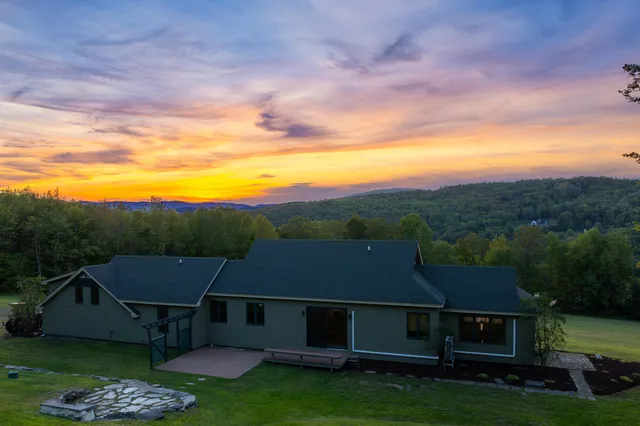 $1,495,000 | 411 Wood Road, Hartford, VT 05059