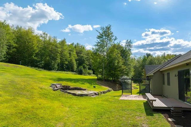 $1,495,000 | 411 Wood Road, Hartford, VT 05059