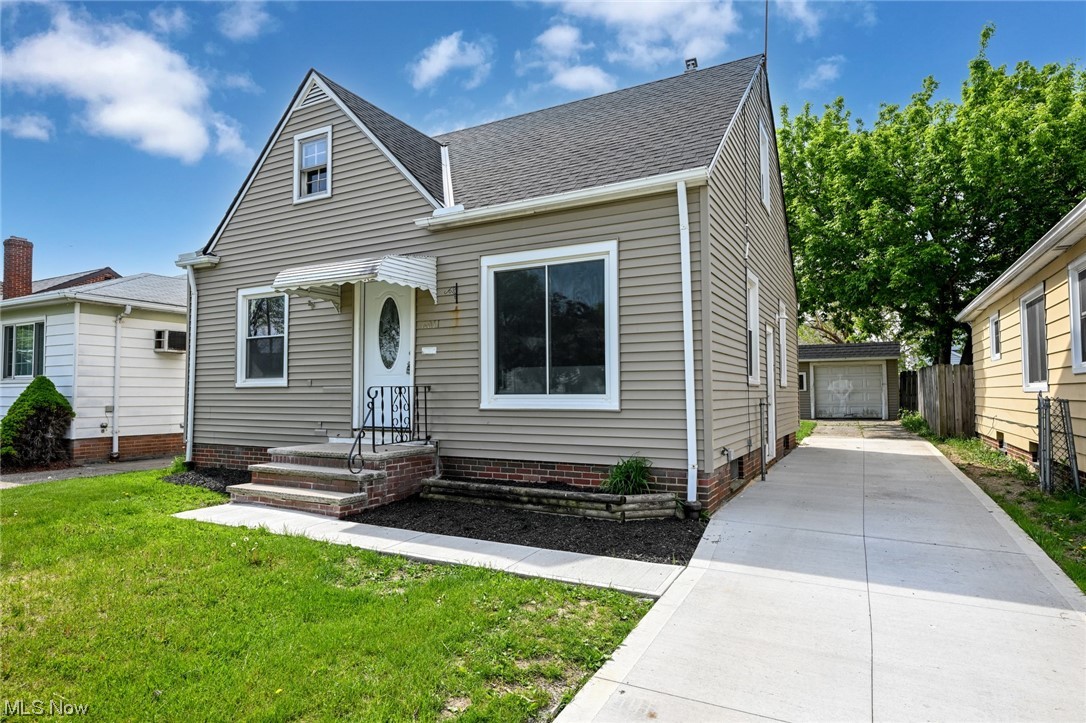 6011 Ridgewood Avenue Parma, OH 44129 - Photo 4 of 30