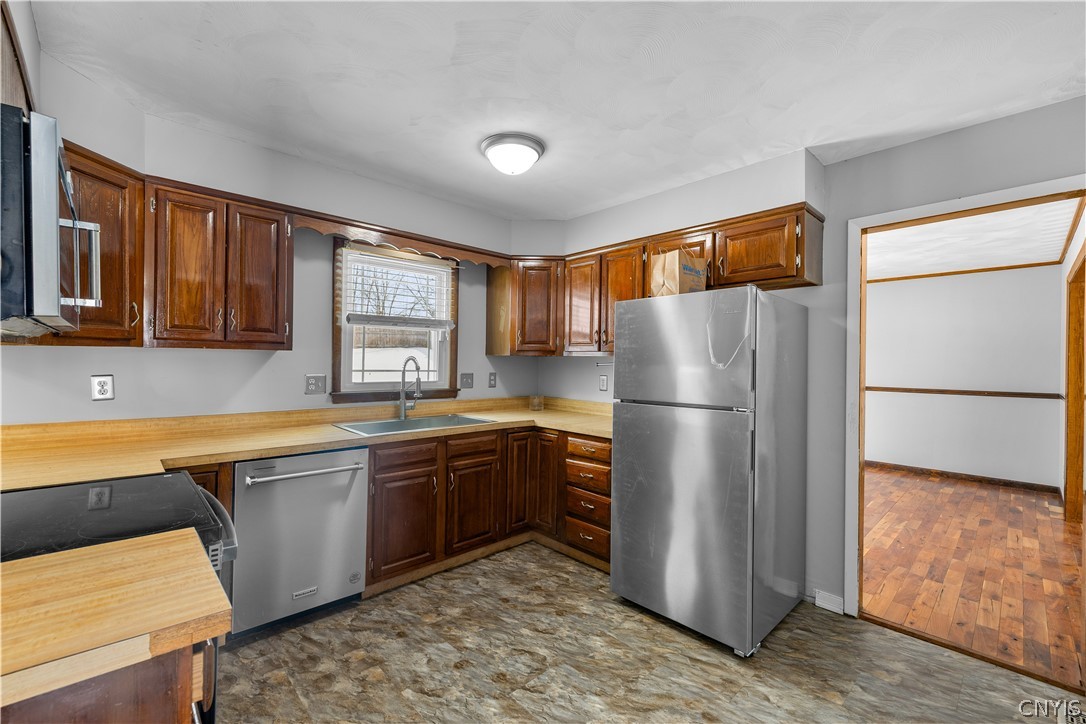 7994 Northwood Drive Rome, NY 13440 - Photo 12 of 30