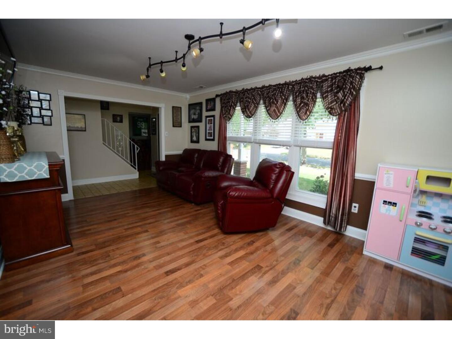 19 Bentley Drive Sewell, NJ 08080 - Photo 3 of 25