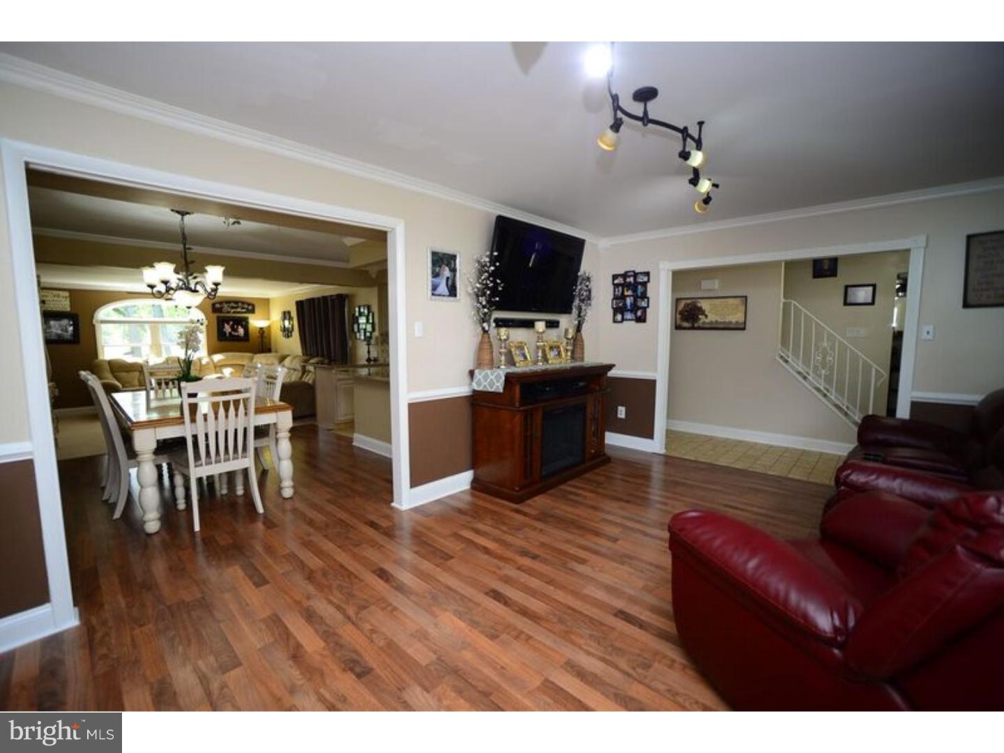 19 Bentley Drive Sewell, NJ 08080 - Photo 10 of 25