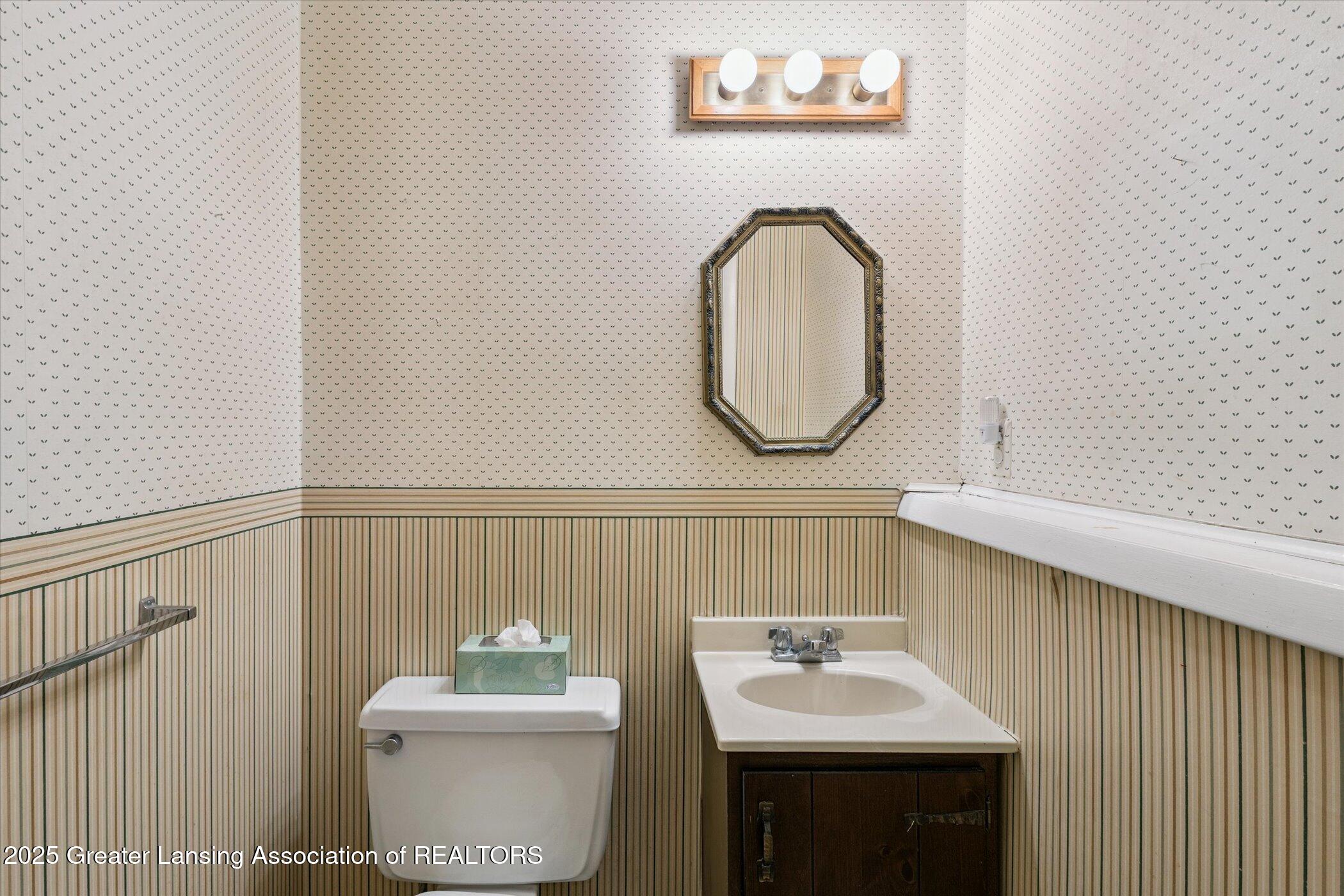 3024 Norwich Road Lansing, MI 48911 - Photo 28 of 38 30-3024-Norwich-Rd-Lansing-MI-48911-Wind