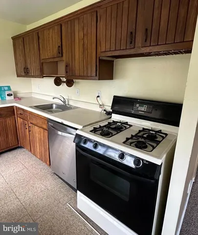 $170,000 | 3450 Toledo Terrace, Unit 620, Hyattsville, MD 20782