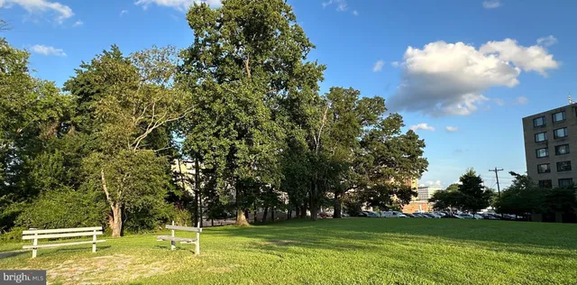 $170,000 | 3450 Toledo Terrace, Unit 620, Hyattsville, MD 20782