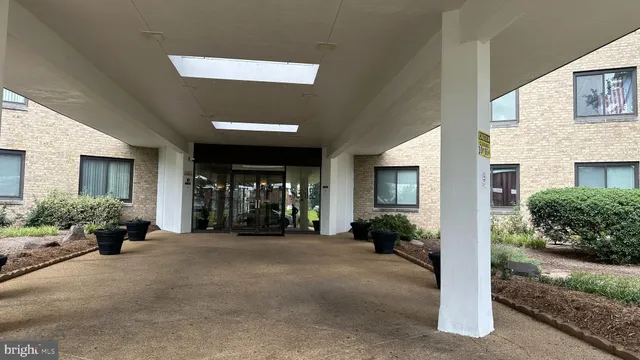 $170,000 | 3450 Toledo Terrace, Unit 620, Hyattsville, MD 20782