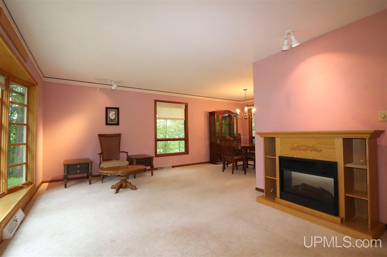 N22750 Timothy Road Niagara, WI 54151 - Photo 2 of 20 Gallery Image 2