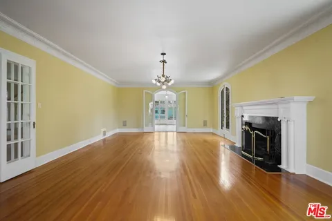 $13,000 | 624 South Arden Boulevard, Los Angeles, CA 90005