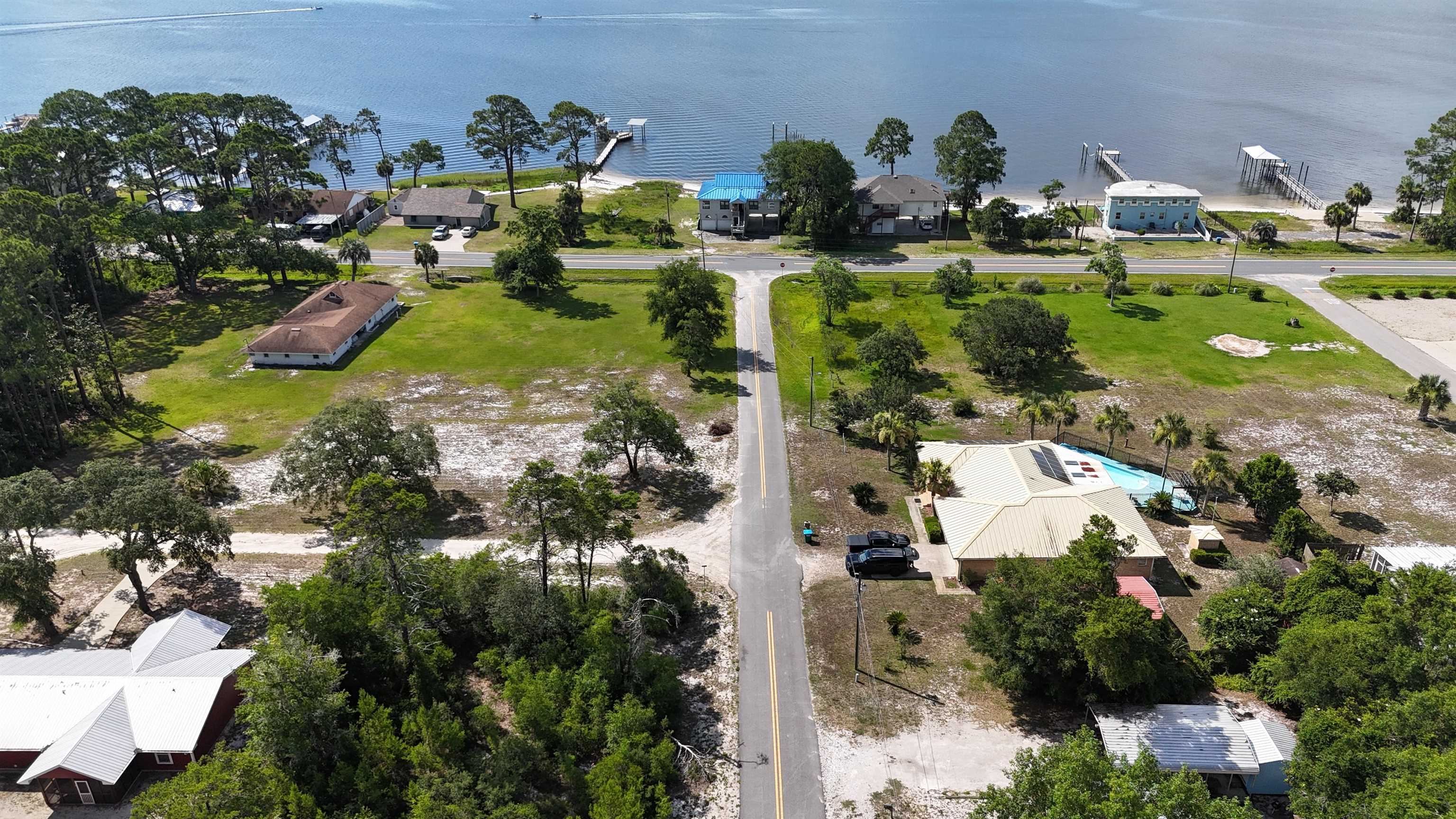 135 Indiana Street Carrabelle, FL 32322 - Photo 4 of 8
