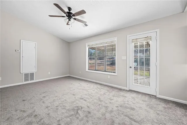 $1,900 | 5345 Memorial Lane Southwest, Powder Springs, GA 30127