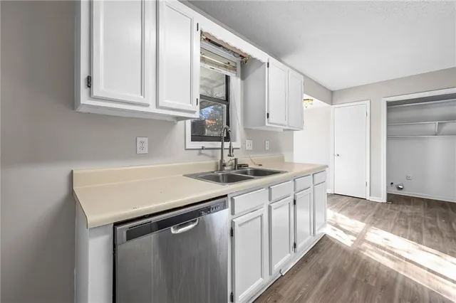 $1,900 | 5345 Memorial Lane Southwest, Powder Springs, GA 30127