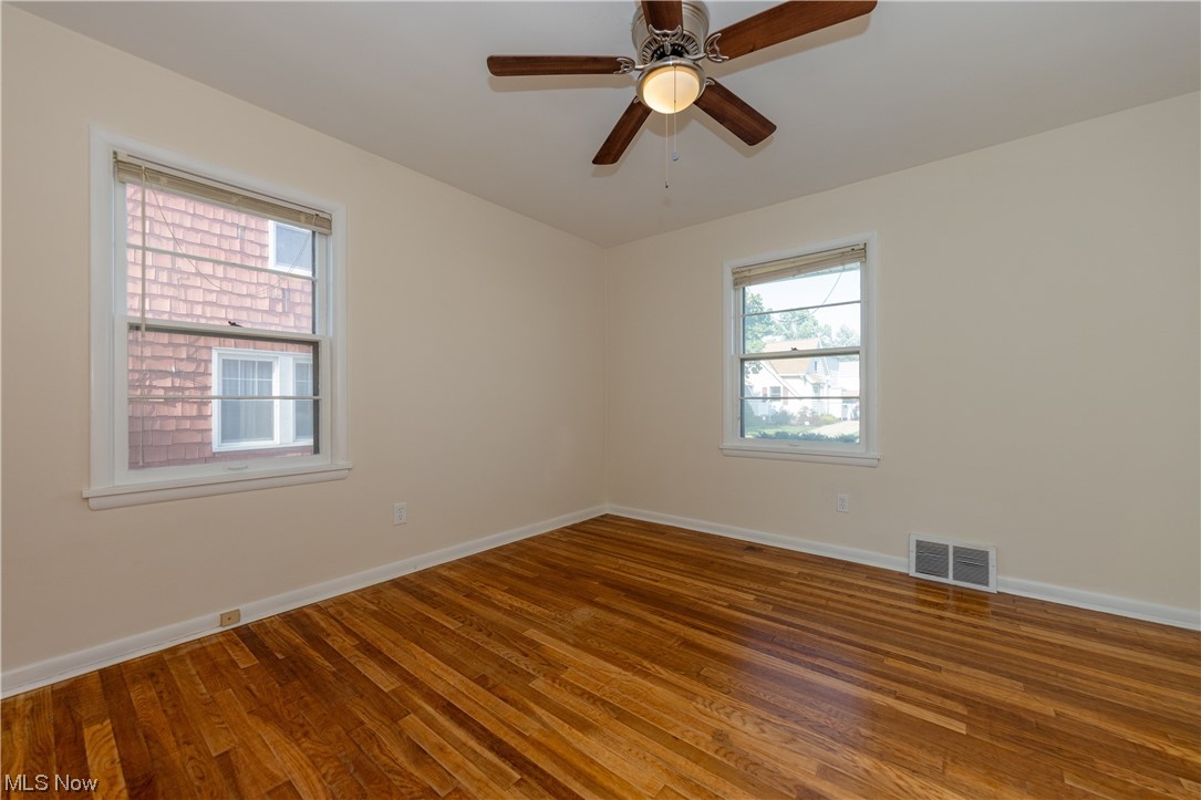 1420 Avondale Road South Euclid, OH 44121 - Photo 13 of 27