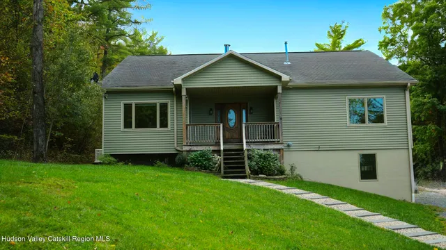 $649,000 | 86 Paul Horn Road, Catskill, NY 12414