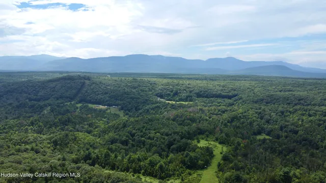 $649,000 | 86 Paul Horn Road, Catskill, NY 12414