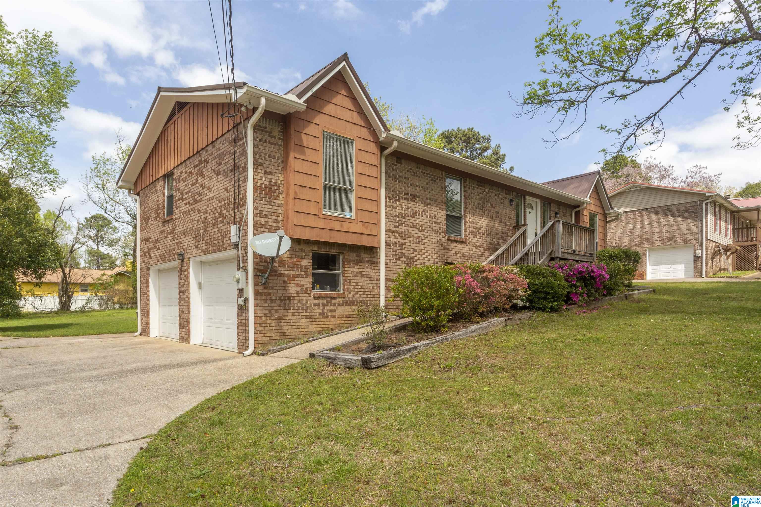 422 13th Place Pleasant Grove, AL 35127 - Photo 2 of 28