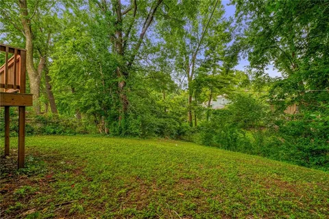 $219,900 | 9302 West 83rd Street, Overland Park, KS 66204