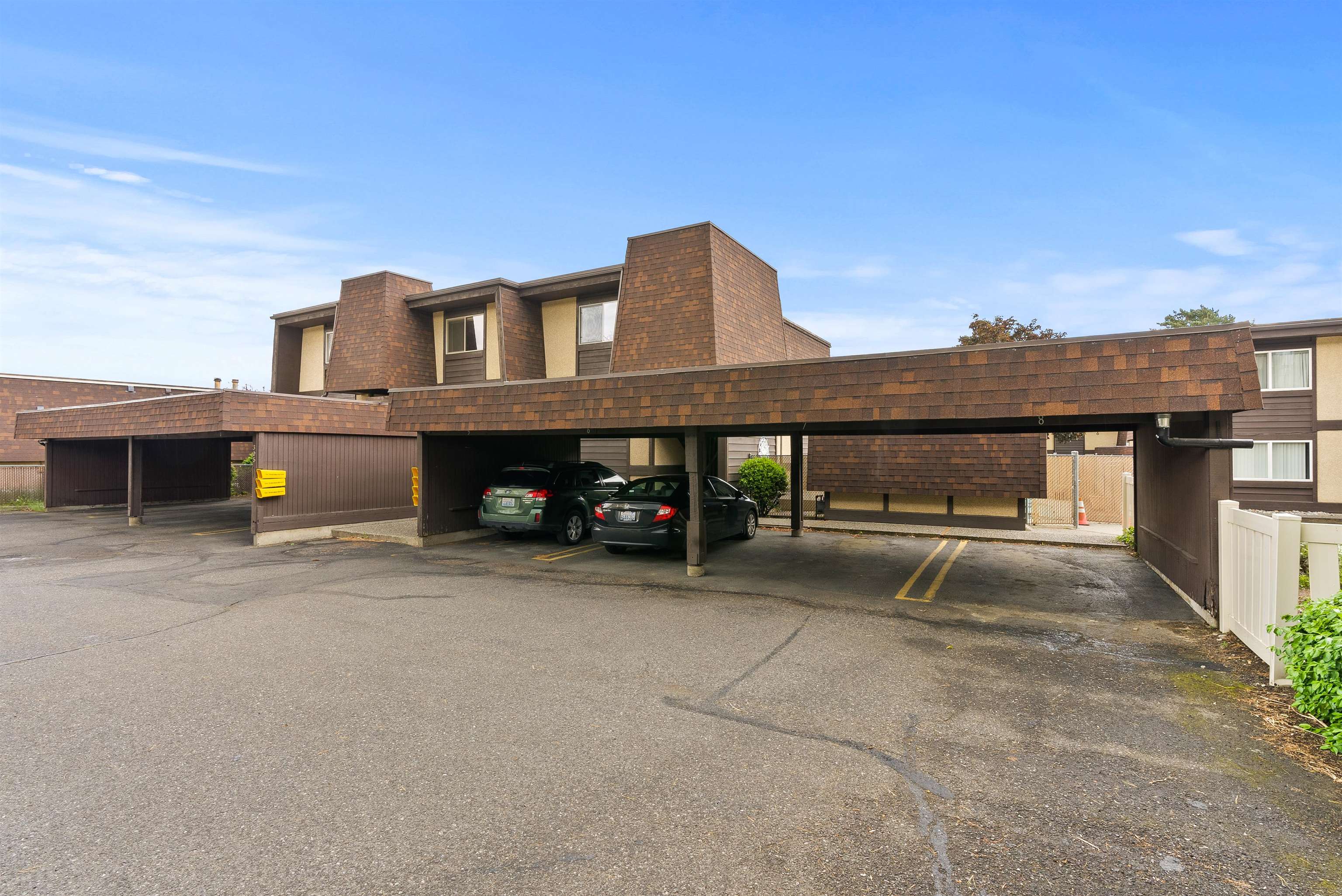 305 South Liberty Lake Road, Unit 8 Liberty Lake, WA 99019 - Photo 2 of 23