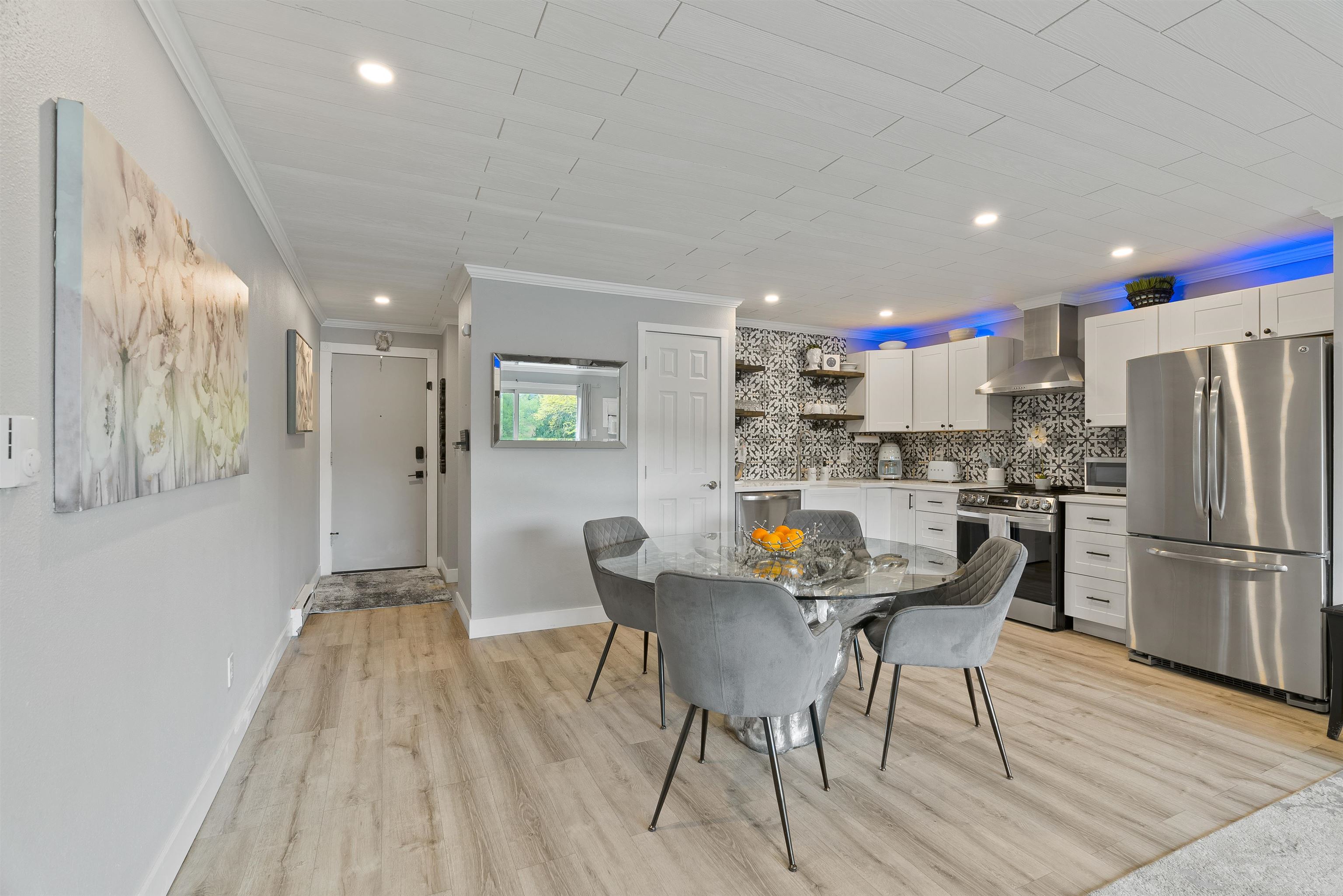 305 South Liberty Lake Road, Unit 8 Liberty Lake, WA 99019 - Photo 6 of 23