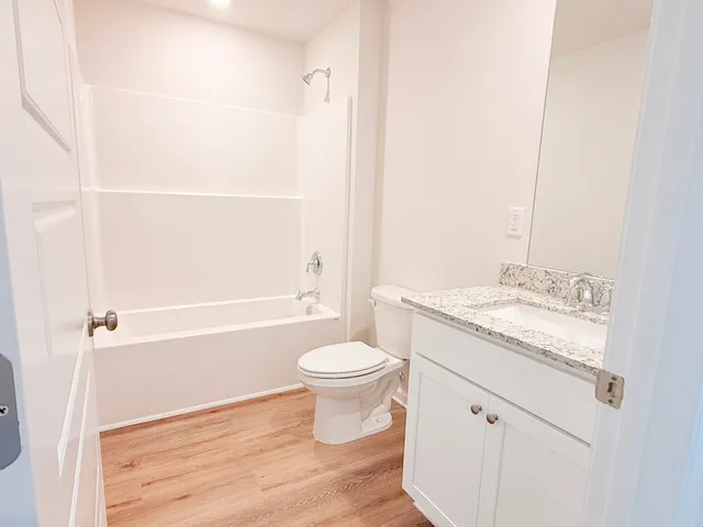 $3,000 | 1946 Tree Swallow Drive, Tallahassee, FL 32311