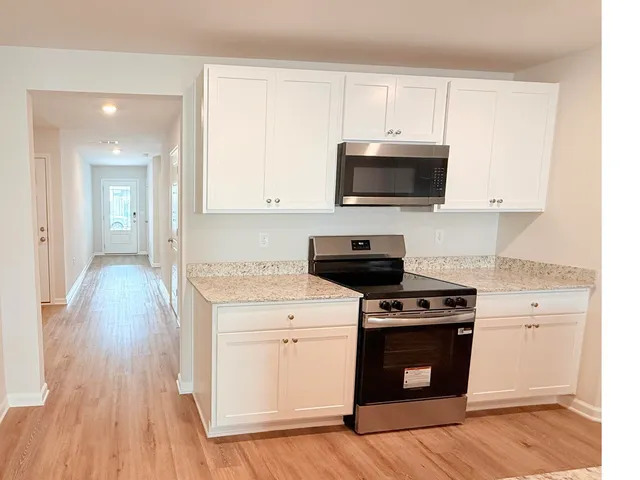 $3,000 | 1946 Tree Swallow Drive, Tallahassee, FL 32311