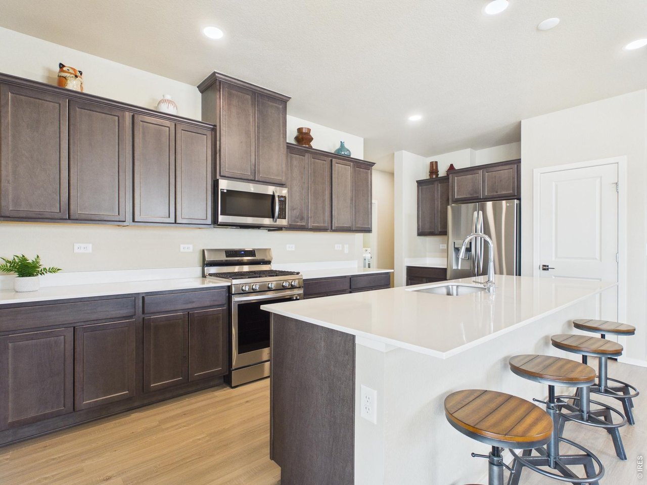 6602 6th Street Greeley, CO 80634 - Photo 8 of 38 Stainless steel appliances
