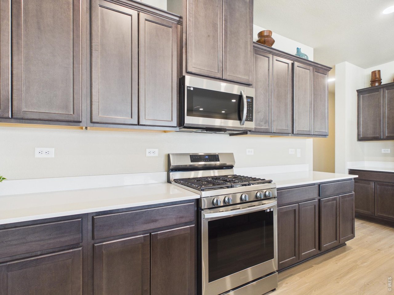 6602 6th Street Greeley, CO 80634 - Photo 9 of 38 Gas range
