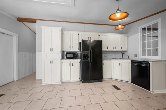 $350,000 | 1651 Neptune Road, Ashland City, TN 37015