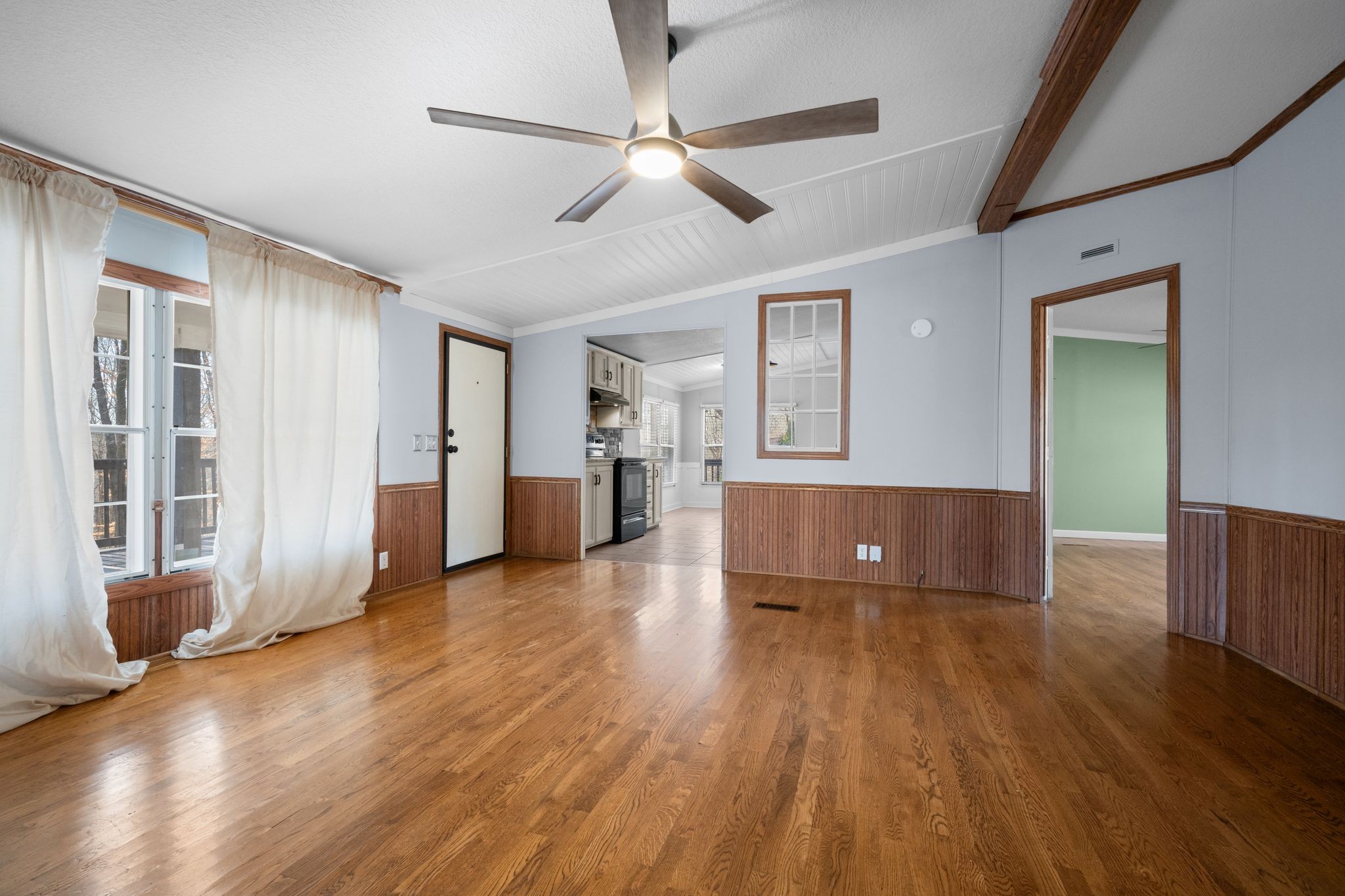 1651 Neptune Road Ashland City, TN 37015 - Photo 7 of 44