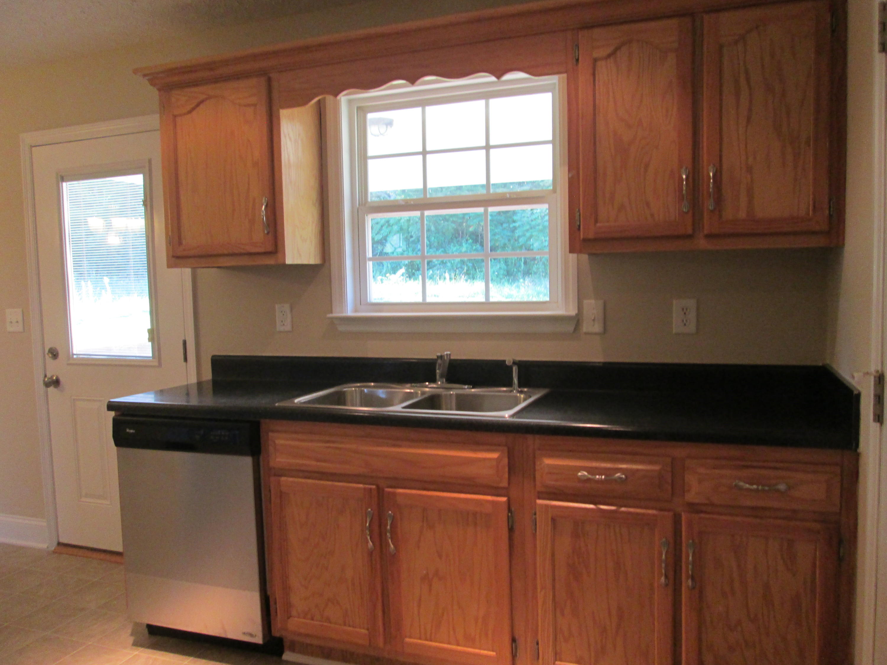 198 Holcomb Road Ringgold, GA 30736 - Photo 4 of 13 Kitchen View 3