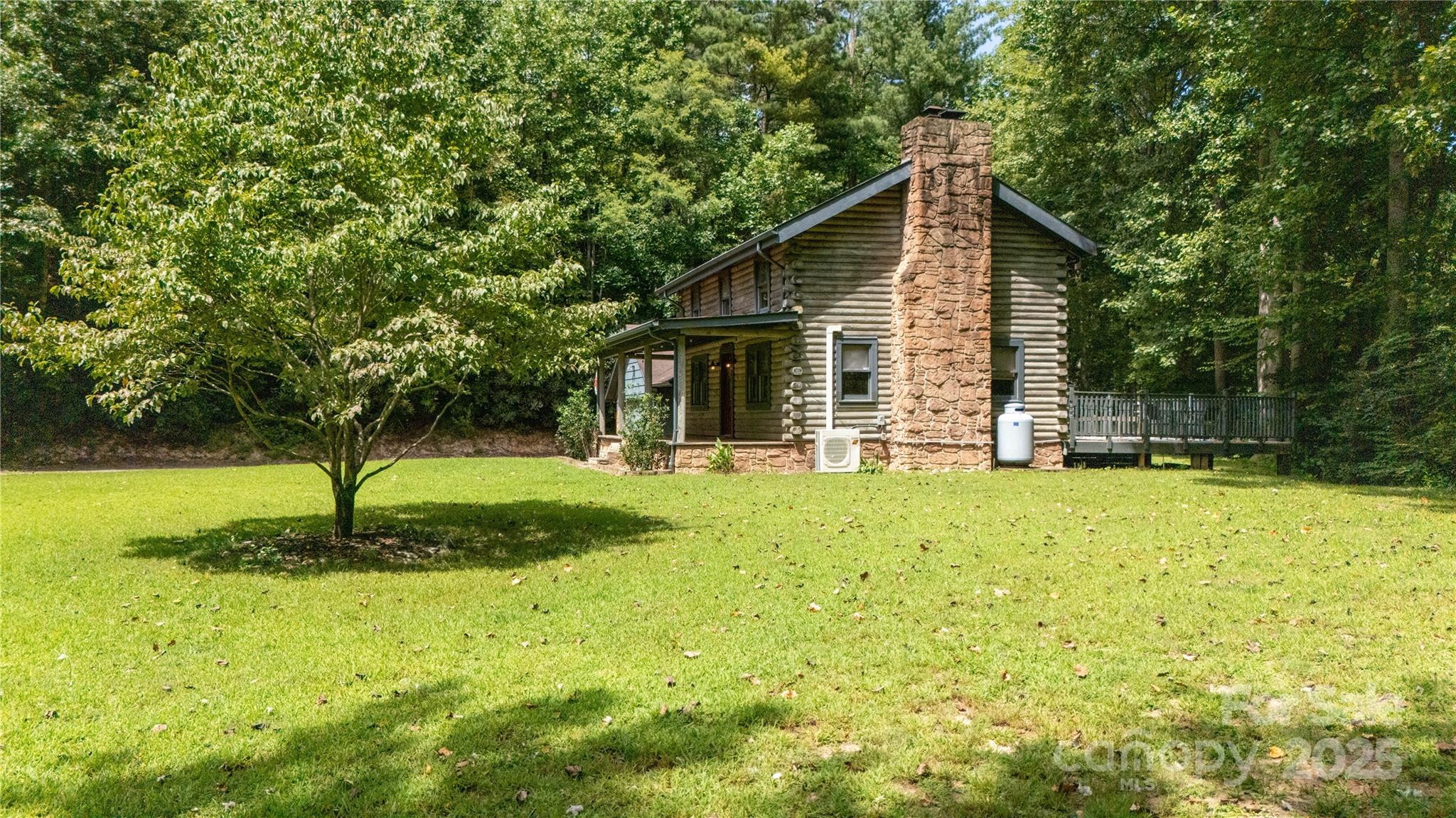 2038 Toms Creek Road Marion, NC 28752 - Photo 12 of 37