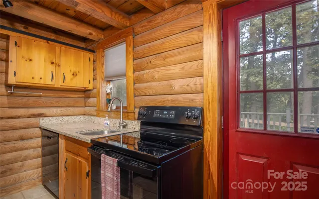 $429,000 | 2038 Toms Creek Road, Marion, NC 28752