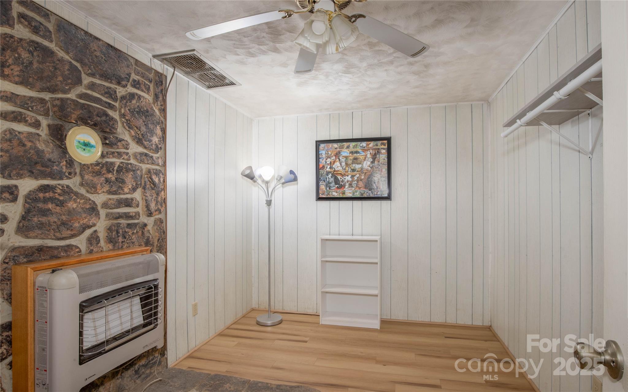 2038 Toms Creek Road Marion, NC 28752 - Photo 35 of 37