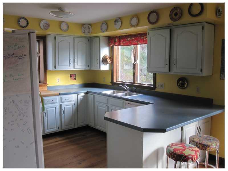 50 Collinsbrook Road Brunswick, ME 04011 - Photo 5 of 7 Kitchen.