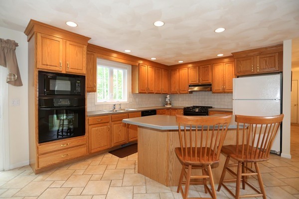 3 Forbes Road Hudson, MA 01749 - Photo 6 of 24 Gallery Image 6