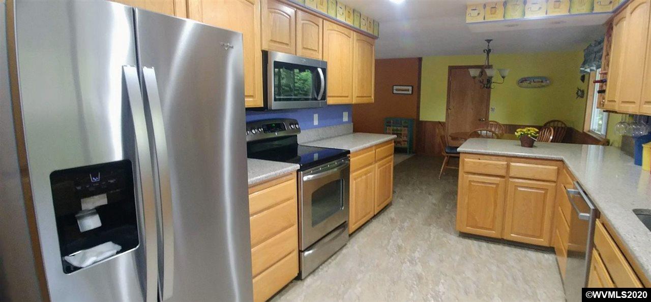 6404 Skyline Road South Salem, OR 97306 - Photo 13 of 25