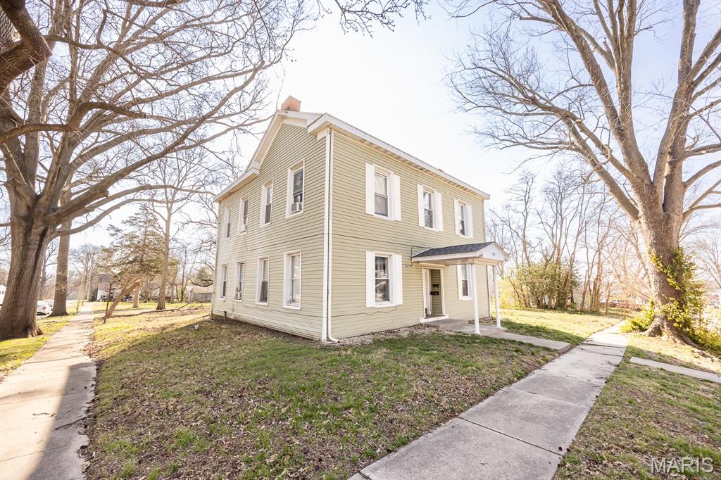 204 South Fritz Street Lebanon, IL 62254 - Photo 1 of 13