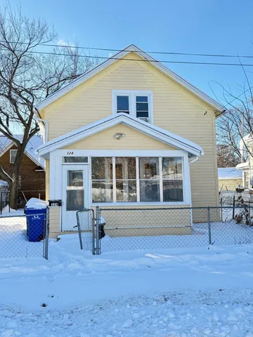 $189,900 | 324 Van Buren Avenue, St. Paul, MN 55103