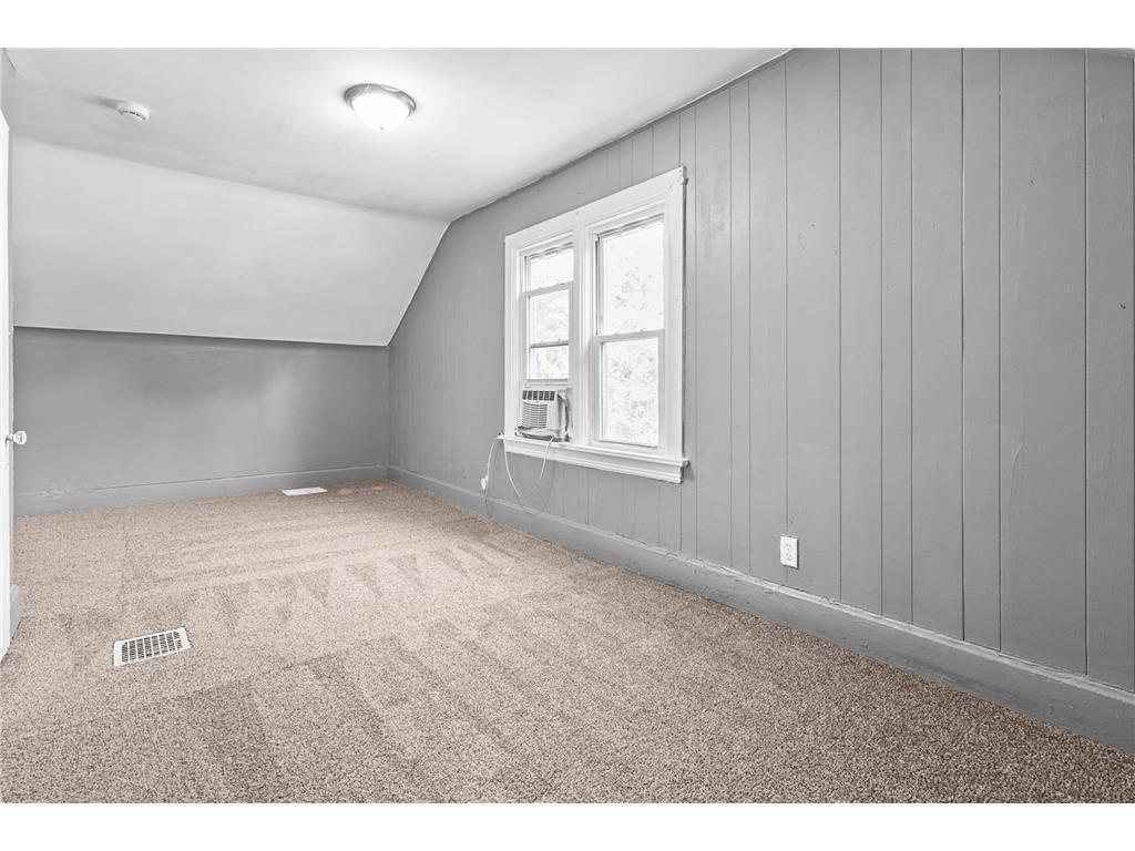 324 Van Buren Avenue St. Paul, MN 55103 - Photo 18 of 22