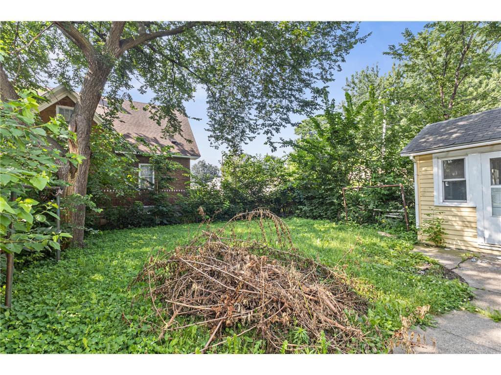 324 Van Buren Avenue St. Paul, MN 55103 - Photo 21 of 22